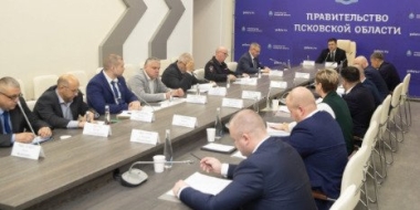 В администрации Псковской области обсудили дорожную обстановку в регионе - 2022-10-17 09:05:00 - 2
