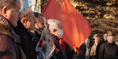 Великие Луки почтили память участников боевых действий за пределами страны - 2022-02-15 15:38:00 - 2