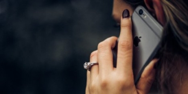 Владельцы новых iPhone испытывают проблемы со связью - 2022-12-26 19:35:00 - 2