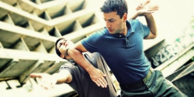 Россиянам хотят разрешить любую самооборону для защиты дома - 2022-02-07 18:00:00 - 2