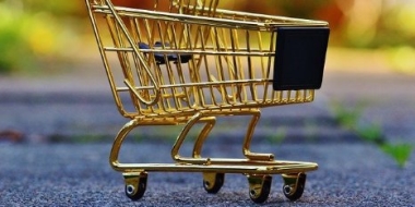 В Великих Луках задержали девушку, пытавшуюся украсть продукты в магазине - 2021-12-15 13:05:00 - 2