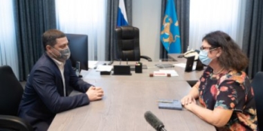 Михаил Ведерников встретился с председателем Общественной палаты региона - 2021-07-20 09:13:00 - 2
