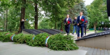 Михаил Ведерников почтил память воинов-защитников Усвятской земли - 2021-08-30 09:00:00 - 2