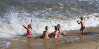 Работает «Горячая линия» по вопросам качества и безопасности детского отдыха - 2021-06-03 14:36:00 - 2