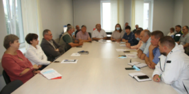 Замену лифтов обсудили на совещании с управляющими организациями Пскова - 2021-08-13 11:12:00 - 2