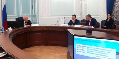 Михаил Ведерников доложил Александру Гуцану о прохождении отопительного сезона - 2023-11-03 13:35:00 - 2