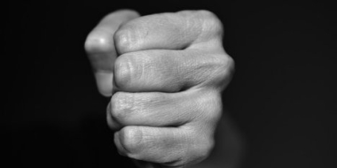 В Великих Луках пьяный осужденный напал на сотрудника СИЗО - 2021-10-08 13:32:00 - 2