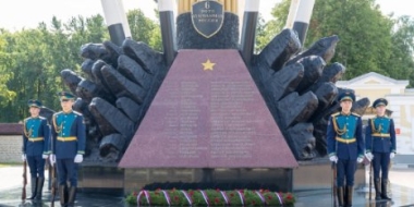Члены белорусской делегации возложили цветы к мемориалу «Купол» в Черехе - 2022-07-08 13:35:00 - 2