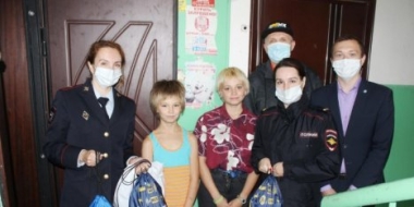 Сотрудники полиции приняли участие в акции «Помоги пойти учиться» - 2021-08-31 09:15:00 - 2