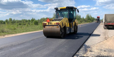 В псковской области продолжается ремонт дороги до Пушкинских Гор - 2023-05-12 12:05:00 - 2