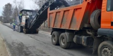На трассе Порхов – Успенье ведутся дорожные работы - 2022-04-19 11:05:00 - 2