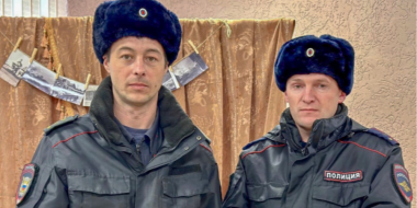 Полицейские спасли жительницу Великолукского района - 2024-01-29 16:05:00 - 2