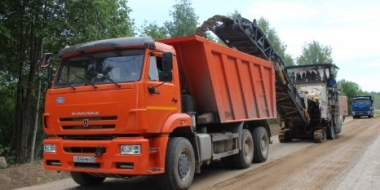 В Псковской области продолжается ремонт дороги до Самолвы - 2022-06-15 11:35:00 - 2