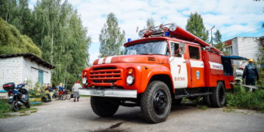 Сотрудники МЧС провел противопожарный рейд в Великих Луках - 2022-08-15 09:35:00 - 2