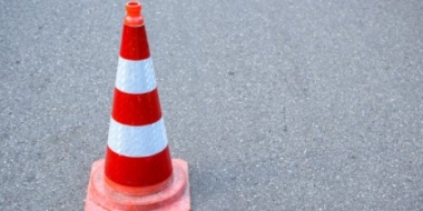 В Великих Луках временно закрыт участок дороги по улице Плаксинской - 2021-06-08 11:37:29 - 2