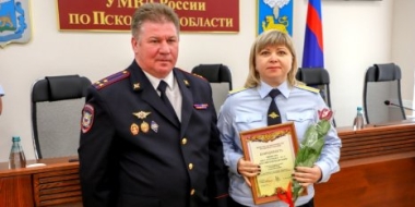 Полицейским Псковской области вручили награды - 2022-06-13 15:05:00 - 2