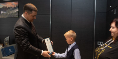 Второклассника Игоря Белова из Плюссы наградили за спасение 5-летней девочки - 2023-05-18 13:35:00 - 2