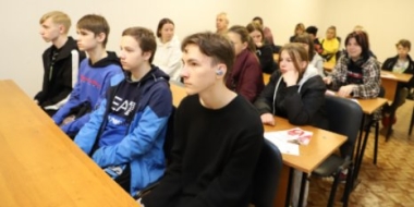 Урок мужества провели полицейские в лагере «Юный спецназовец» - 2022-06-07 17:35:00 - 2