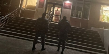 Псковские приставы доставили обвиняемого в архангельский суд - 2022-12-08 13:05:00 - 2
