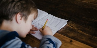 Выплату на школьников можно получить до октября - 2021-06-19 10:00:00 - 2