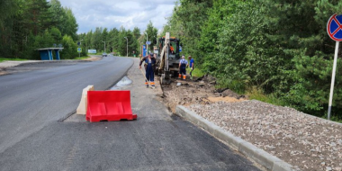 Завершается ремонт автомобильной дороги в Печорском районе - 2023-08-09 11:05:00 - 2