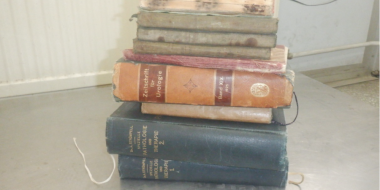 Псковские таможенники не позволили жителю Польши вывезти старинные книги - 2023-06-16 13:05:00 - 2