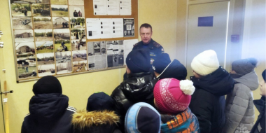 Школьники побывали в гостях у пушкиногорских пожарных - 2023-12-06 16:35:00 - 2