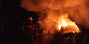 Разгерметизация топливной системы стала причиной пожара в автомобиле в Пскове - 2021-06-07 10:36:00 - 2