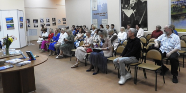 В Великих Луках прошла встреча с писателем Юрием Козловым - 2023-08-28 10:05:00 - 2