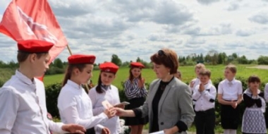 Юных жителей Великолукского района посвятили в ряды юнармейцев - 2021-06-01 09:36:00 - 2