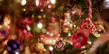 Жители России стали меньше тратить на Новый год - 2022-11-23 19:30:00 - 3