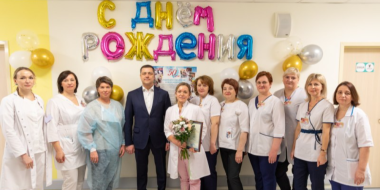 Михаил Ведерников поблагодарил медиков отделения патологии новорожденных - 2024-02-14 13:35:00 - 2