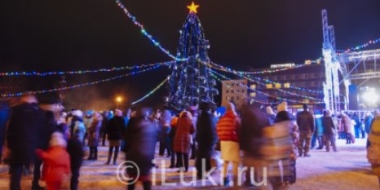 Салют состоится в 00.30 в новогоднюю ночь в Великих Луках - 2021-12-24 14:05:00 - 2