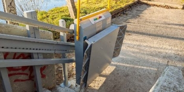 На мосту острова Дятлинка в Великих Луках появился автоматизированный пандус - 2021-11-01 12:30:00 - 2