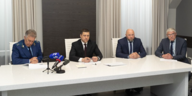 Михаил Ведерников провел прием граждан по поручению Президента РФ - 2023-06-08 17:35:00 - 2