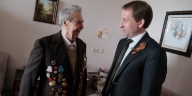 Ветерана ВОВ и сотрудника Министерства геологии СССР навестил глава Минприроды - 2022-05-15 20:00:00 - 2