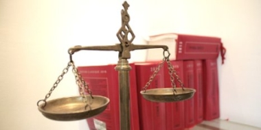 Великолучанка ответит в суде за кражу денег у пенсионеров - 2021-11-24 16:05:00 - 2