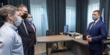 Михаил Ведерников поблагодарил клуб «АстроПсков» за популяризацию астрономии - 2021-04-12 13:13:00 - 2