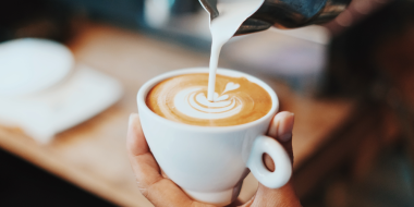 Россиянам рассказали о влиянии на организм кофе и чая с молоком - 2023-07-29 09:05:00 - 2