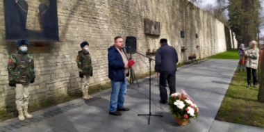 В Пскове прошел митинг, посвященный годовщине катастрофы на Чернобыльской АЭС - 2021-04-26 16:53:00 - 2 В Пскове прошел митинг, посвященный годовщине катастрофы на Чернобыльской АЭС - 2021-04-26 16:53:00 - 2