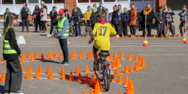 В Пскове прошли соревнования по фигурному вождению велосипеда - 2023-04-21 09:35:00 - 2