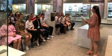 Юным великолучанам торжественно вручили паспорта - 2022-06-10 15:01:25 - 2