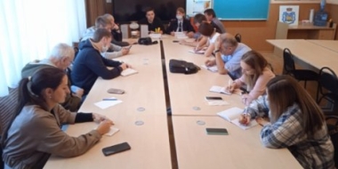 В Великих Луках инспекторы ГИБДД и педагоги обсудили методы обучения школьников - 2021-08-27 12:35:00 - 2