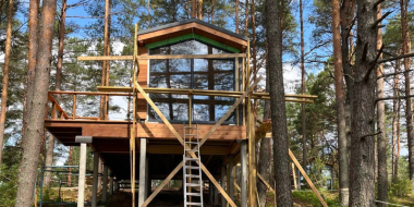 В Гдовском районе реализуется проект по созданию модульных некапитальных отелей - 2024-06-06 10:05:00 - 2