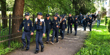 Великолукские школьники прогулялись по городу вместе с «Шагающим автобусом» - 2024-09-05 15:35:00 - 2