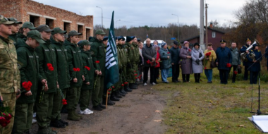 Останки псковского летчика Виктора Молчанова захоронили в Черехе - 2024-10-24 16:35:00 - 2