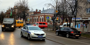 В Великих Луках прошел автопробег, посвященный Всемирному дню памяти жертв ДТП - 2024-11-18 12:05:00 - 2