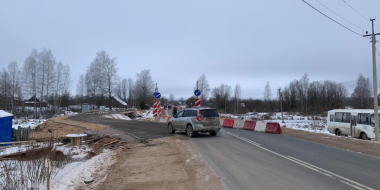 В Палкинском районе открыто движение по временному объезду моста - 2025-02-13 14:35:00 - 3