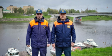 В Пскове спасли тонущего мужчину - 2025-05-15 11:05:00 - 2