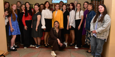КвARTирник «Полёт души» прошел в Великих Луках - 2025-06-18 11:05:00 - 2